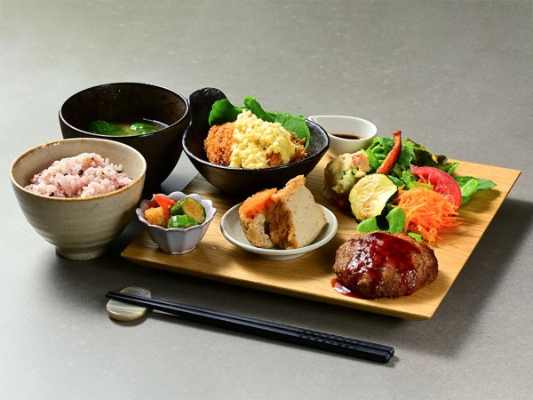 Cafe Agreable まかないランチ（平日・日替わり）